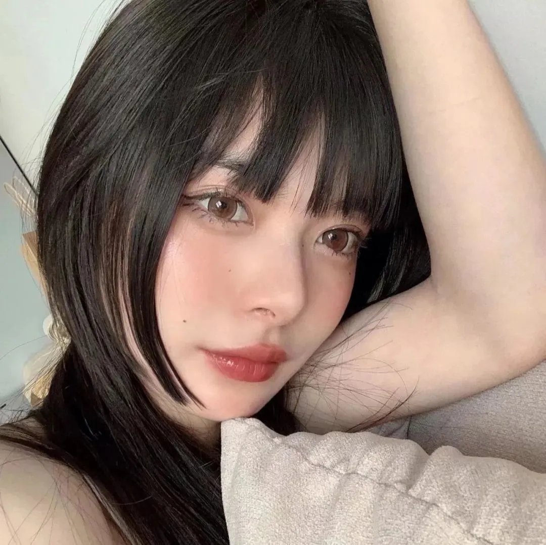 艺术家与模特儿 封面